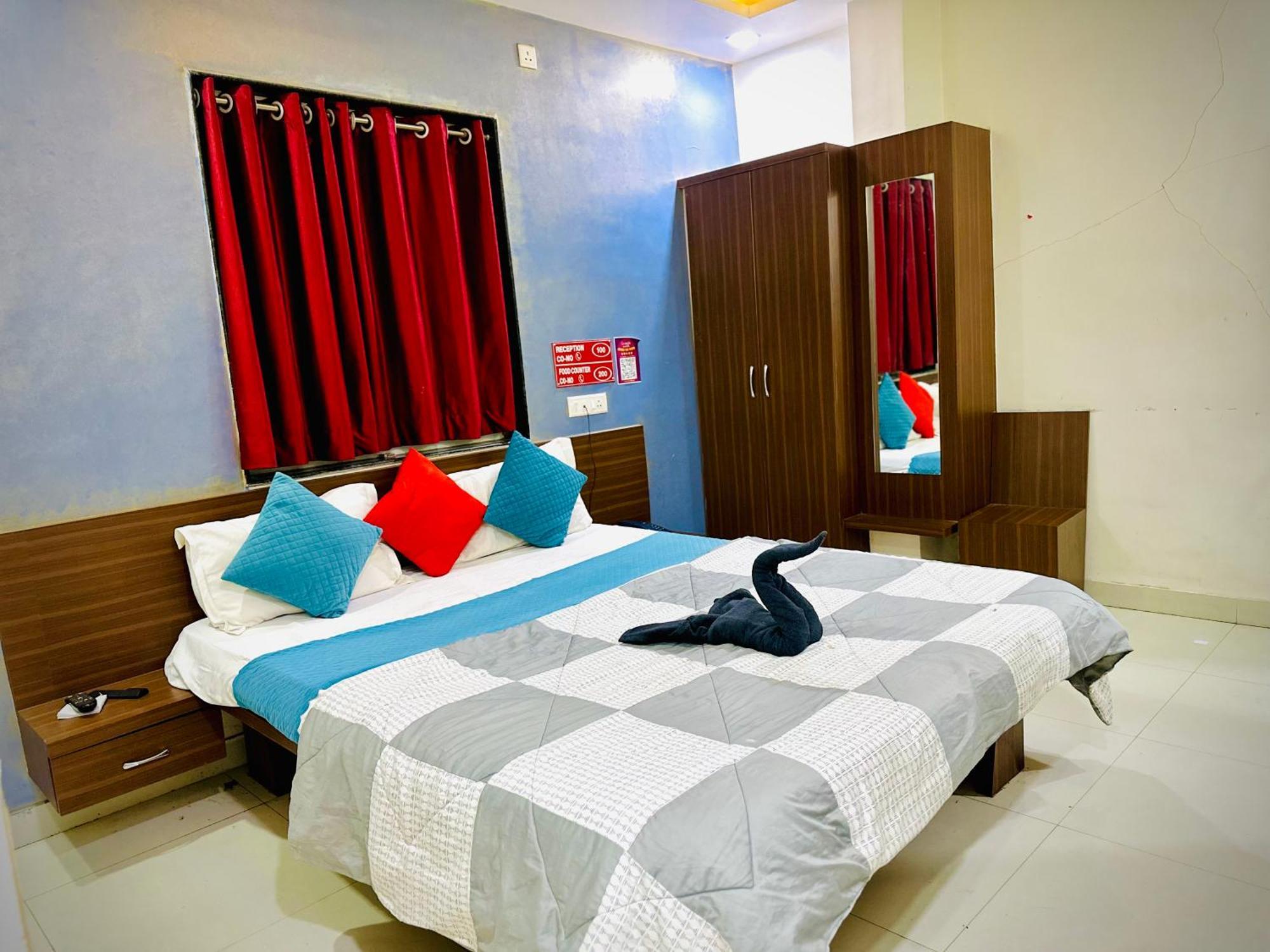 Hotel Sawai Executive Jadhavwadi Exterior foto