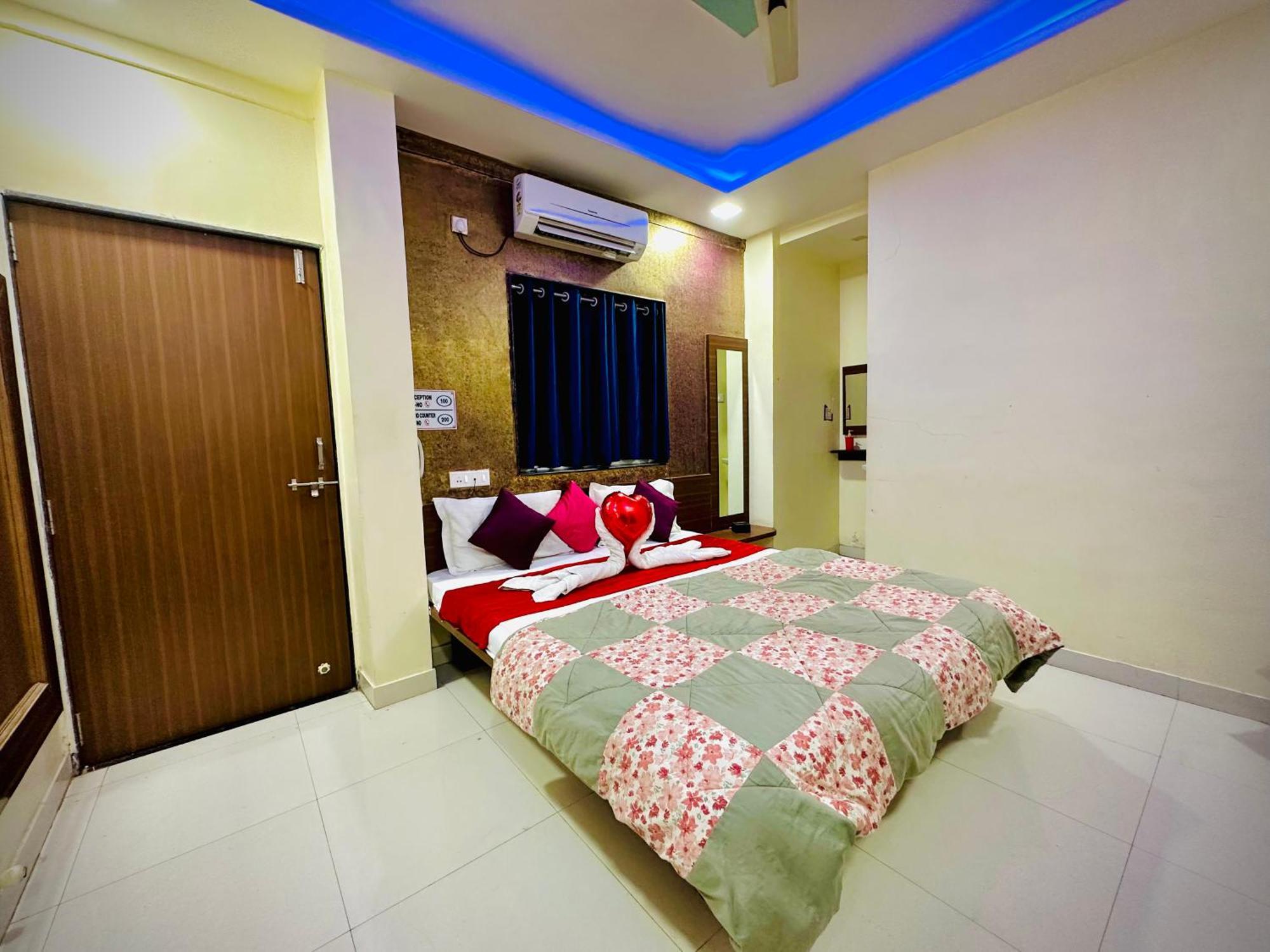 Hotel Sawai Executive Jadhavwadi Exterior foto